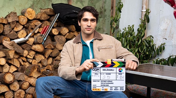 Ekranlarda artık daha yapıcı ve şiddetten uzak içerikler görmek isteyen vatandaşların talebi, Mert Ramazan Demir’in yeni projesinde karşılık bulmuş oldu.