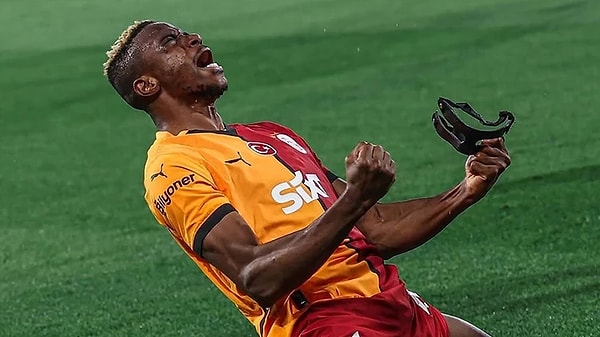 Uzun zaman sonra ilk kez ısınma ve taktik bölümünde yer aldı.