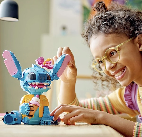 Disney’in Büyülü Dünyası: Stiç ile Tanışın!