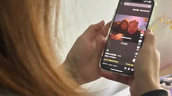 Bu boşluğun oluşmasında, 1979–2015 yılları arasında uygulanan tek çocuk politikası önemli bir rol oynuyor.