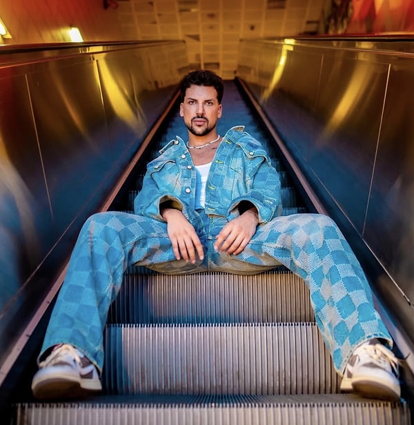 Kerimcan Durmaz rapidly rose to prominence as one of the most talked-about figures in Turkey, reaching a broad audience through the videos he shared on social media.