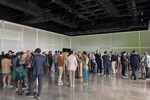 Türkiye’de ve dünyada kurumsal dijital varlık saklama çözümleri sunuyor