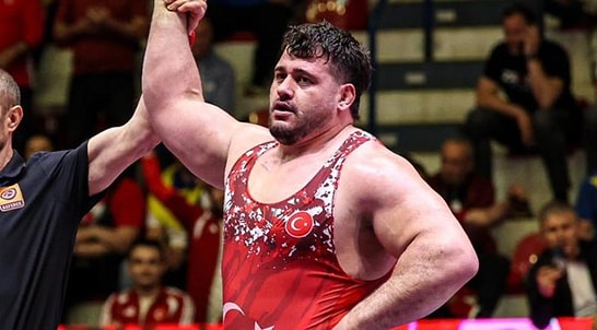 Rıza Kayaalp Becomes European Champion for the 13th Time, Breaking World Record