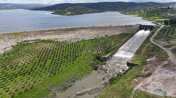 Baraj kapakları güvenlik önlemleri kapsamında 25 yıl aradan sonra yeniden açıldı