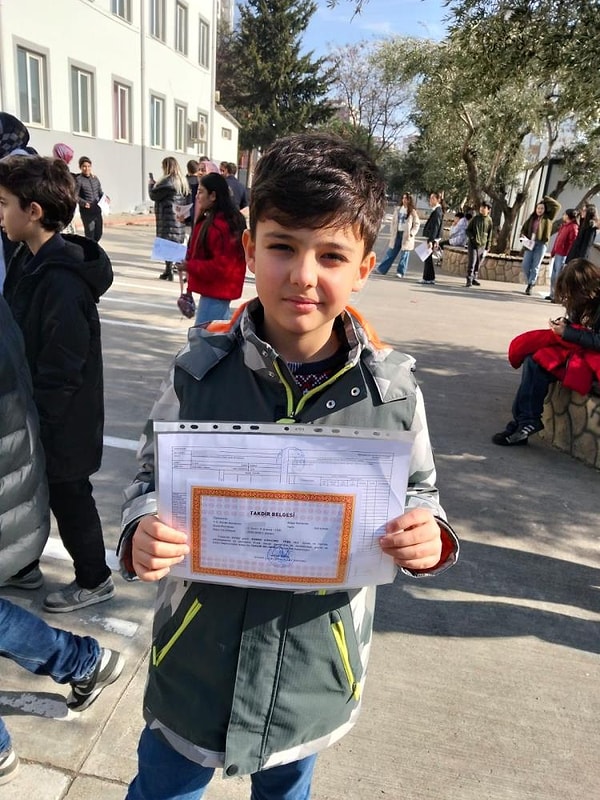 "Gönül isterdi okulun bahçesinde 23 Nisan'ı kutlasın"