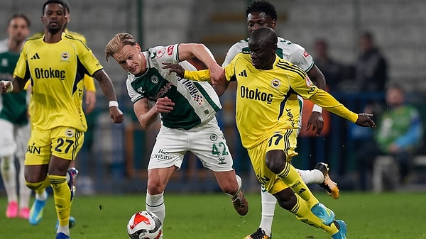 Ziraat Kupası müsabakası olan Konyaspor-Fenerbahçe maçı salı günü reytinglerine damga vurdu.