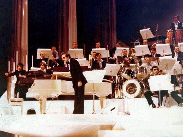 9. Eurovision’un yasaklı enstrümanları..