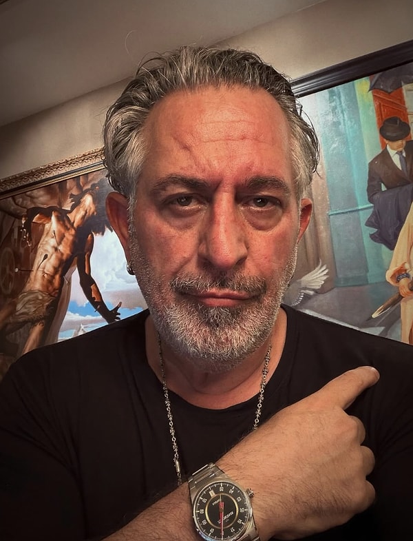 Cem Yilmaz, a name that has been the talk of the town in Turkey for years with his stand-up performances, unique style, and cinema films, has garnered a wide fan base throughout his career with his works that both amuse and provoke thought.