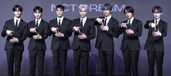"NCT 127" ismindeki "127" sayısı tam olarak neyi temsil ediyor?