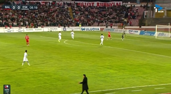 Balıkesirspor avantaj yakaladı.