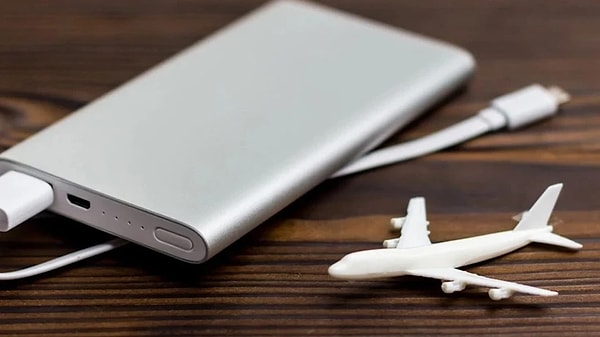 İki powerbank taşınabilecek.