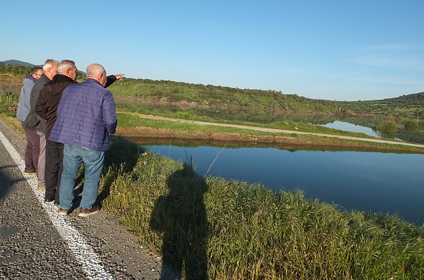 Türkiye’nin en önemli zeytin üretim merkezlerinden biri olan Balıkesir’in Burhaniye ilçesinde, yarım asrı deviren baraj hasreti sona erdi.