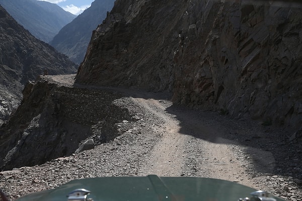 4. Peri Çayırları Yolu (Fairy Meadows), Pakistan