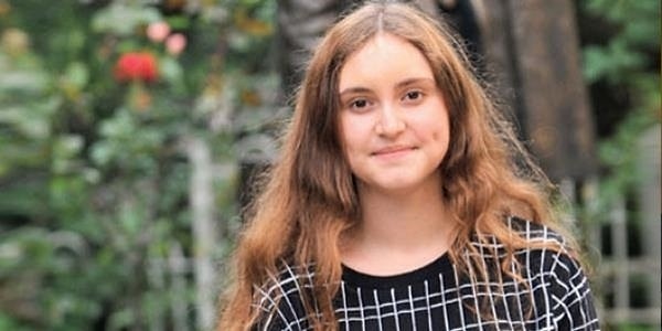 Üniversite eğitimi sırasında inovasyon ve girişimciliğe yönelen Şamilgil, 2019 yılında henüz 22 yaşındayken Organic Robotics adlı teknoloji şirketini kurdu.