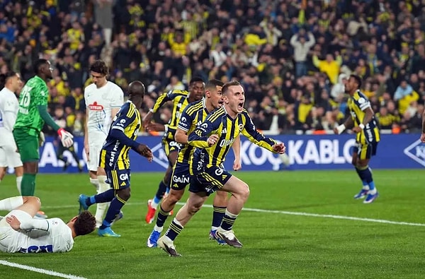 Fenerbahçe ilk 11'i: