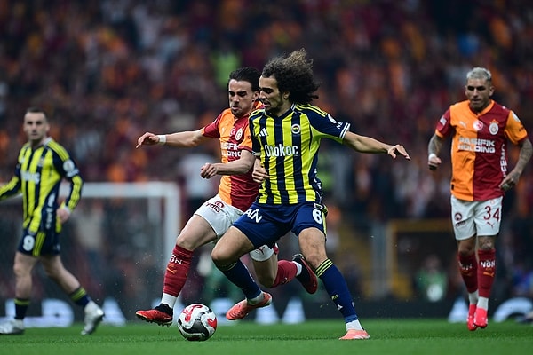 İlk yarıda Galatasaray'ın üstünlüğü vardı.