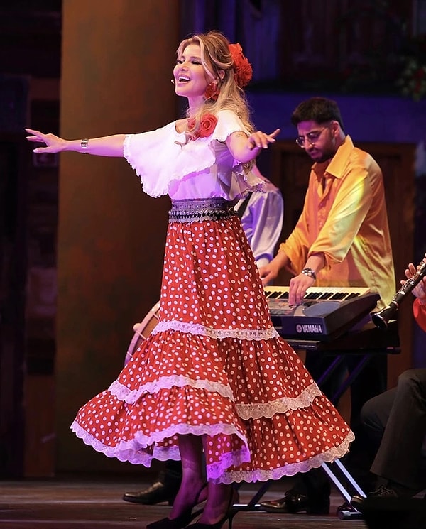 Currently featuring in the Gırgıriye Musical, Ergen was the target of criticism for two separate issues in the past few days.