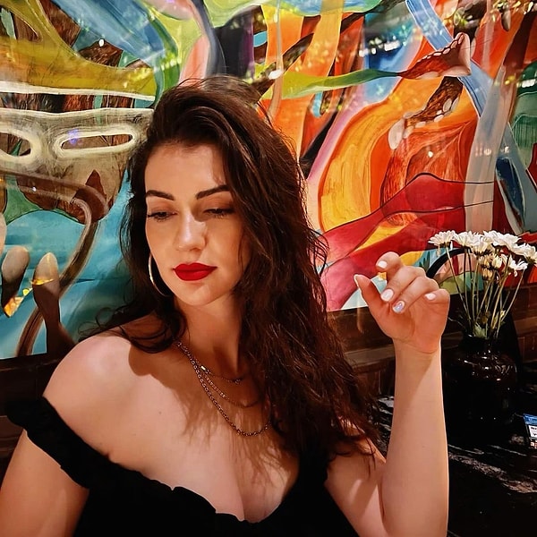 Burcu Özberk, a beloved figure on the screen, had drawn attention for not appearing in any new projects for quite some time.