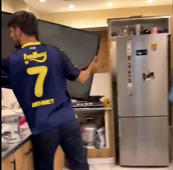 Video sosyal medyanın en çok konuşulan içeriklerinden biri oldu.