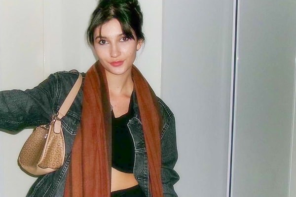 25 yaşındaki Tara Little, kira ödemekte zorlandığı, iş bulma sürecinde sıkıntılar yaşadığı ve kötü ev paylaşım deneyimlerinin ardından yaşamını tamamen değiştiren bir karara imza attı.