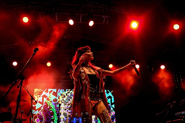 Gaye Su Akyol'un Üçüncü Yolu