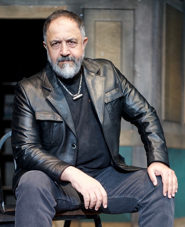 Show TV ekranlarında yayınlanan ve erken final yapan Veliaht'ın yapımcısı, Atv'de yeni bir projeye hazırlanıyor.