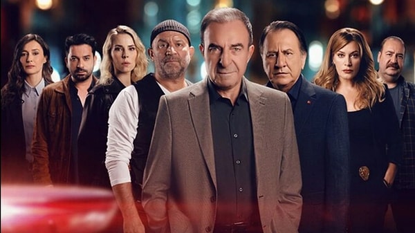 Türk televizyonlarının vazgeçilmez polisiye dizisi Arka Sokaklar, yayın hayatına dair alınan yeni kararla gündeme geldi.