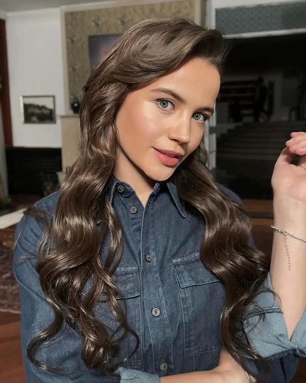 ARC Film tarafından HBO Max platformu için çekilecek olan Kayıp Zaman dizisinin kadrosuna Yağmur Yüksel dahil oldu.