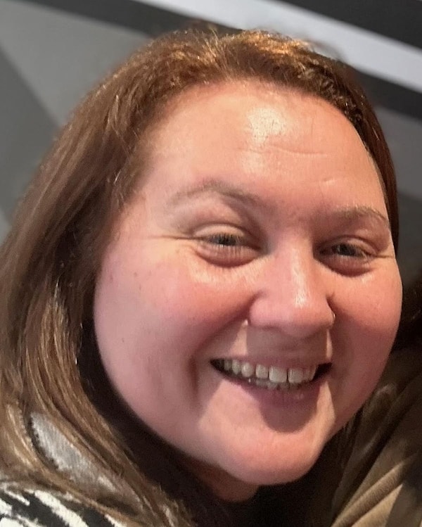 2024 yılının Mart ayında kilo verme sürecine başlayan Strange, yaklaşık 63 kilo verdi ve 10 bedene kadar düştü.