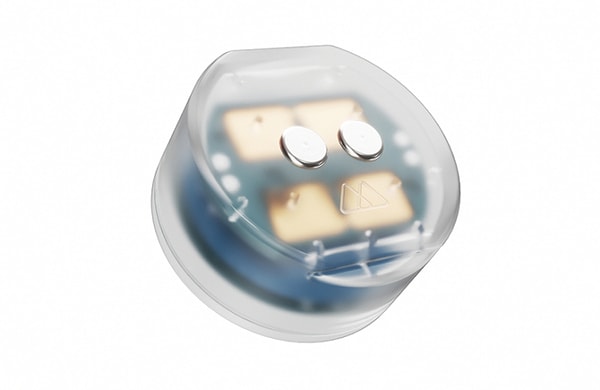 Motif Neurotech’e göre yaklaşık yaban mersini büyüklüğündeki bu implant, 20 dakikalık ayakta tedavi prosedürüyle yerleştirilebiliyor.