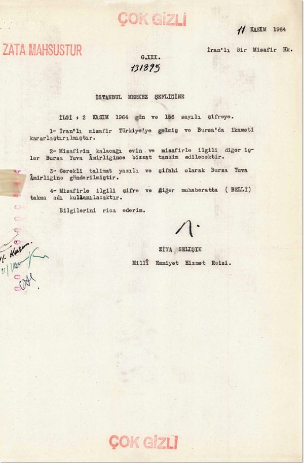 MİT, İran Devrimi'nin lideri Humeyni'nin Türkiye'de ikamet ettiği döneme ait belgeyi paylaştı.