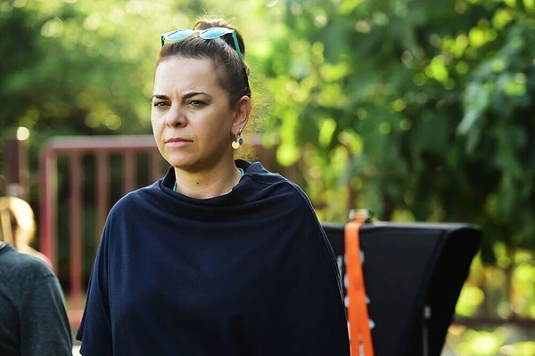 Final yapacağı iddia edilen Delikanlı'nın yönetmeni Zeynep Günay, kadrodan ayrıldı.