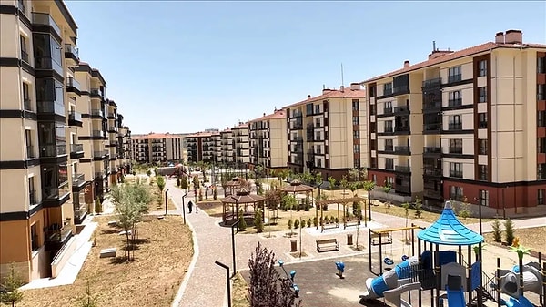 Gündemi karıştıran iddia: "Son 117 bin kişiye ev çıkmadı"