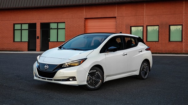 Nissan, ABD pazarındaki elektrikli araç stratejisinde önemli bir revizyona giderek planlarını geri çekti.