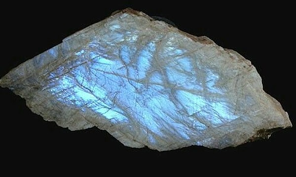 Pazartes, 2, Ay Taşı