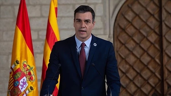 Ermenistan'a giderken Ankara'ya acil iniş yapmak zorunda kaldı.