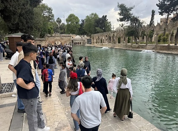 Üç İlahi Din İçin Kutsal Sayılan Mekanlar Manevi Bir Yolculuğa Kapı Aralıyor