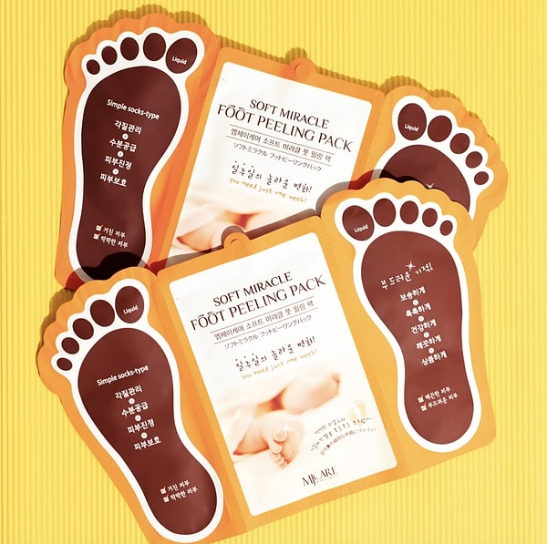 MJCARE Soyulan Ayak Peeling Maskesi, %50 indirimle 739 TL yerine sadece 369 TL'ye satışa sunuluyor.
