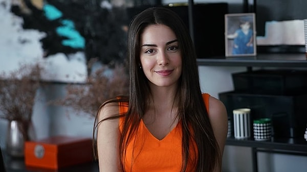 Diziden ikinci kez ayrılan Selin Türkmen’in ayrılık nedeni sosyal medyada gündem oldu.