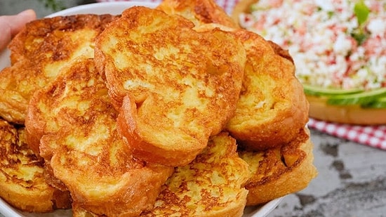 The Secret to Making Crispy Egg Bread Without Absorbing Any Excess Oil