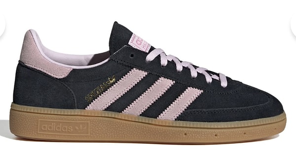 Adidas Handball Spezial Sneaker, "ADIDAS330" koduyla sepette ek 330 TL indirimle sizi bekliyor.