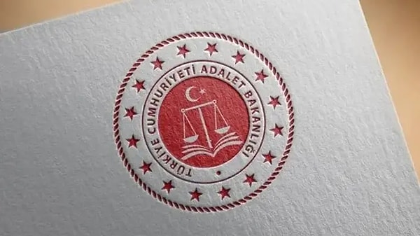 Yargıdaki hantallığı gidermek ve vatandaşın adalete erişimini hızlandırmak amacıyla duruşma takvimlerine de neşter vuruluyor.