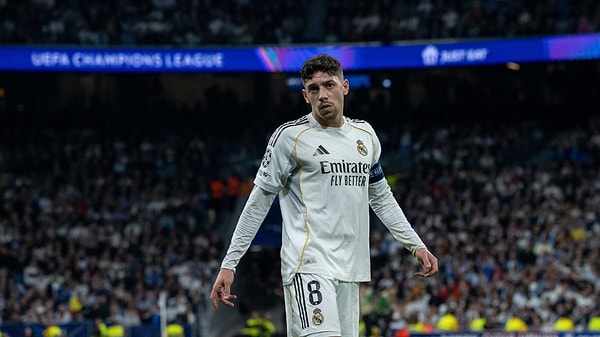 Real Madrid'de sular bir türlü durulmuyor.