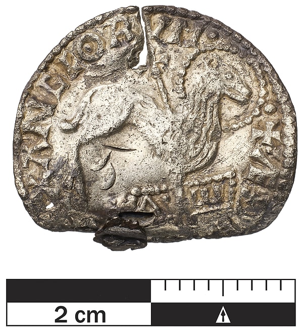 The conversion of these coins into jewelry by the Vikings left experts astounded.