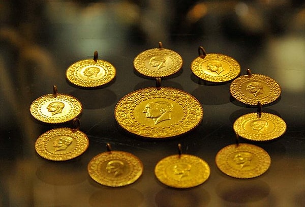 "These people used to buy gold in amounts of 0.25 grams and 0.50 grams. However, you've already prohibited these. Now, only quarter gold and gram gold remain."