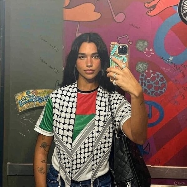 Galatasaray taraftarı da Dua Lipa'yı istiyor.
