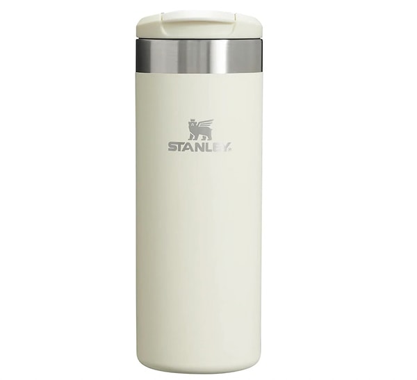Stanley Aerolight Transit Mug, hafifliği ve ısı koruma performansıyla çok satanlar listesinde 1. sırada.