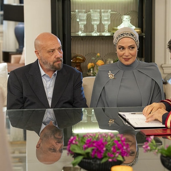 Ahmet Mümtaz Taylan, who breathed life into the character of Abdullah in "Kızılcık Şerbeti," and Özge Borak, who portrayed Salkım, made noteworthy statements about their roles.