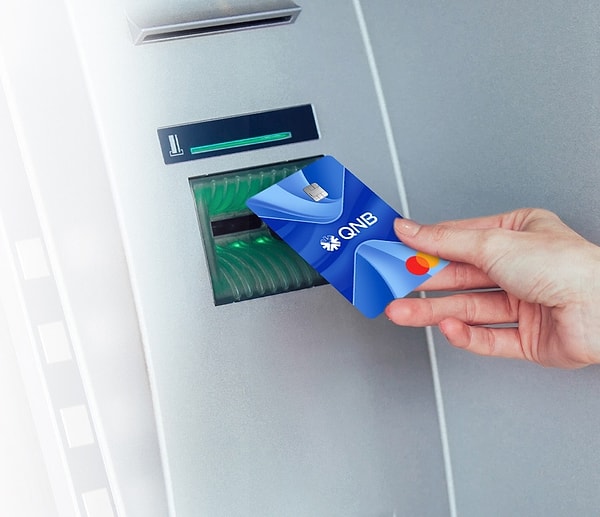Finansal Özgeçmişinizi Kodlayan Algoritma: Neden İlk Kart Önemlidir?