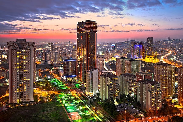 Ataşehir'de Eğlence: Hangi Mahallede Ne Bulunur? - 2026